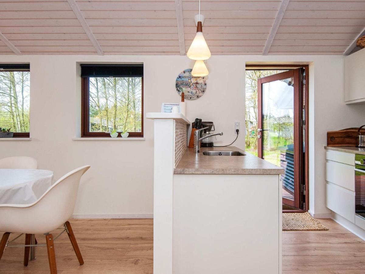 6 Person Holiday Home In R M Lakolk Exterior foto